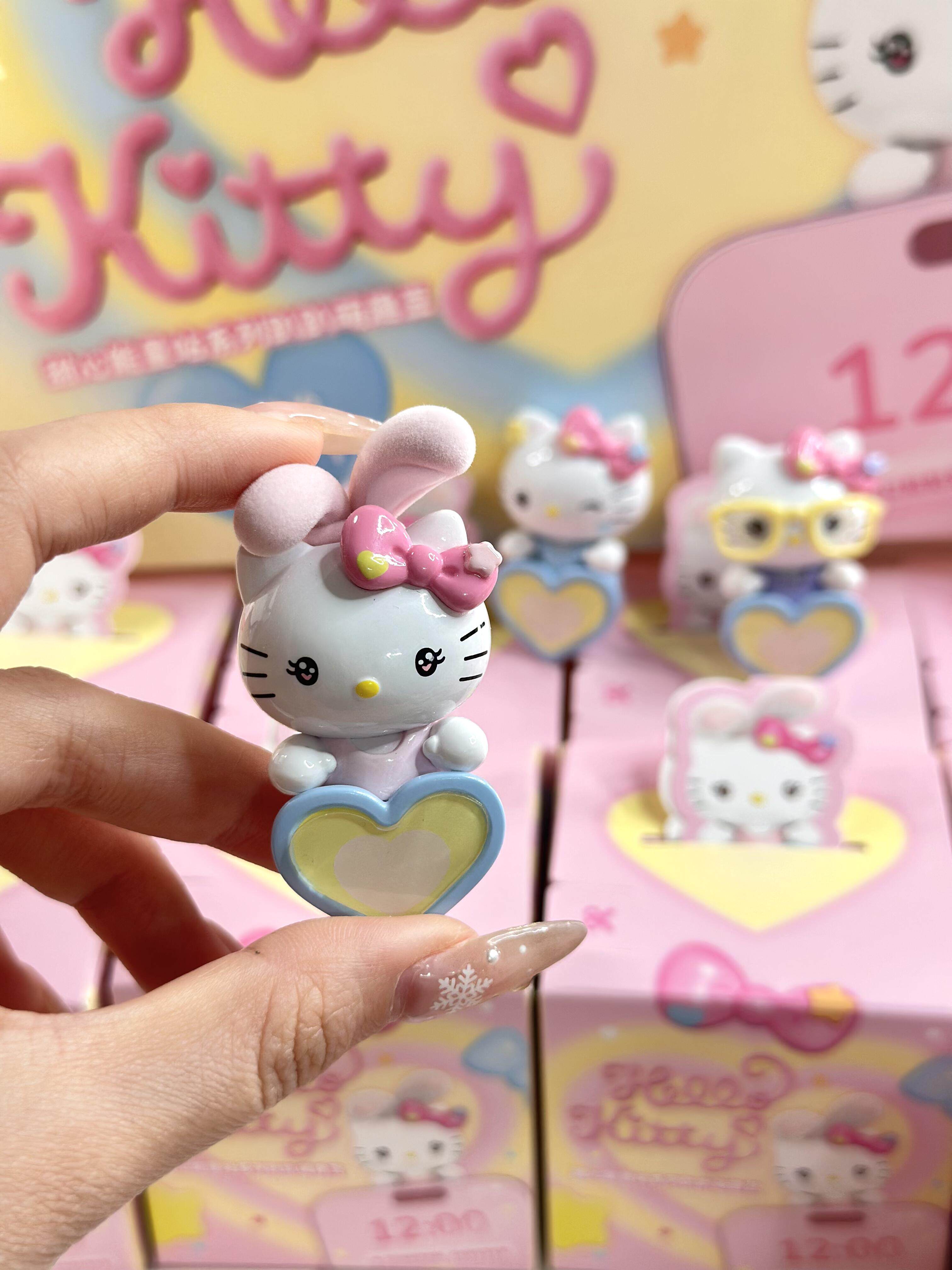 In Stock Genuine Hello Kitty S - Phone Accessories Blind Box recensione e prezzo